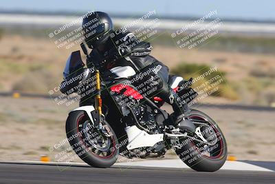 media/Nov-06-2023-Moto Forza (Mon) [[ce023d0744]]/3-Intermediate Group/Session 5 (Turn 4)/